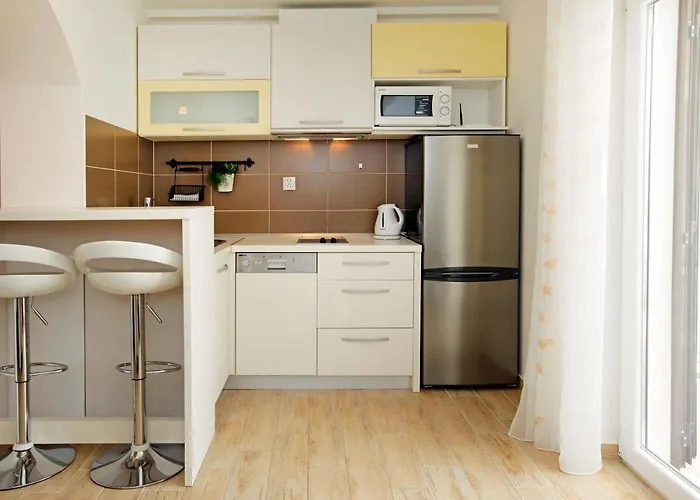 Apartament Lena Bol