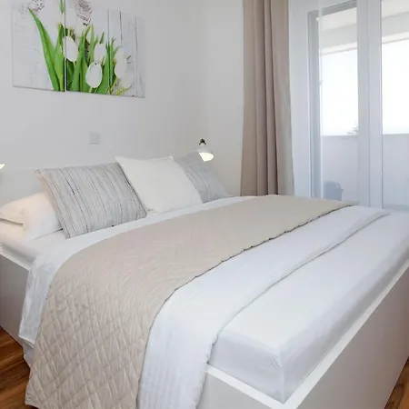 Lena Apartment *