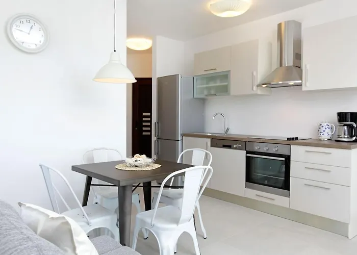 Lena Apartman *