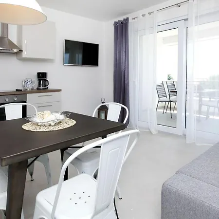 Apartamento Lena *